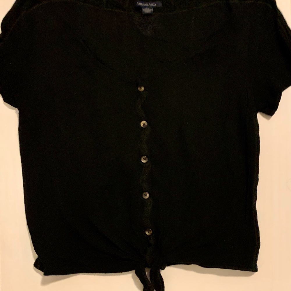 Black American Eagle Cropped Button Down